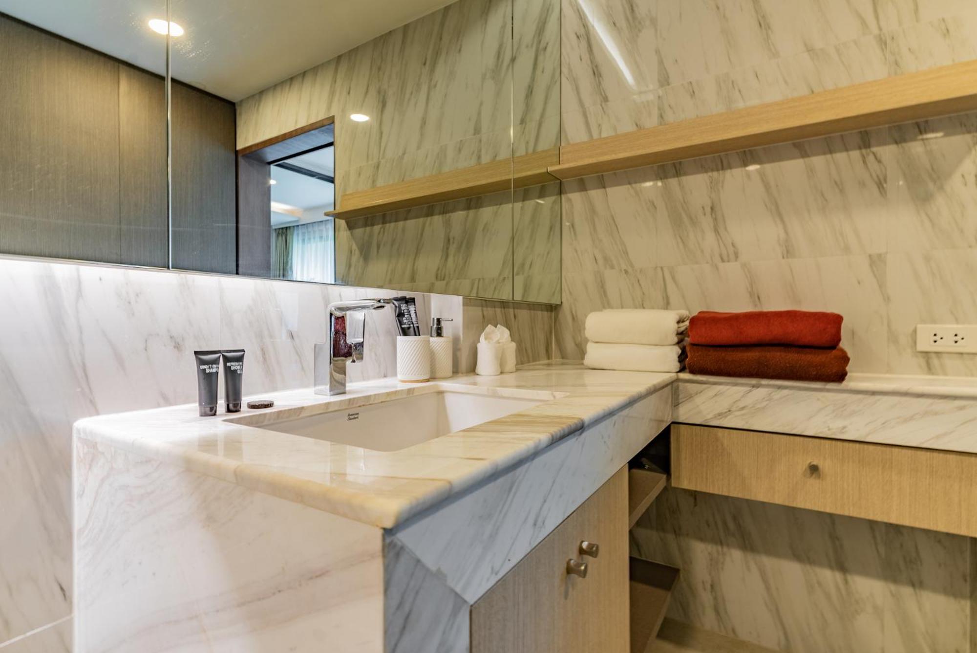 Panora Condo By Villacarte Praia de Surin Quarto foto